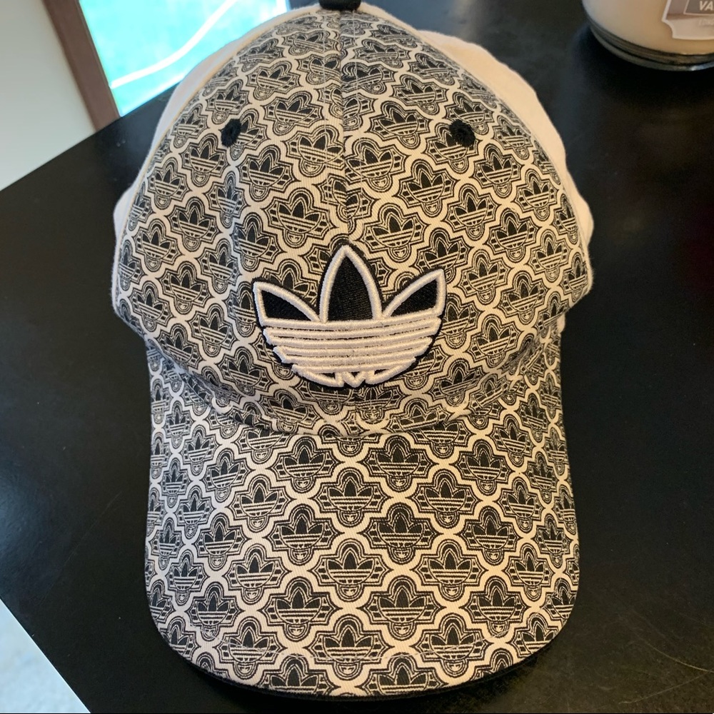💙60% OFF // 
Adidas Original Hat